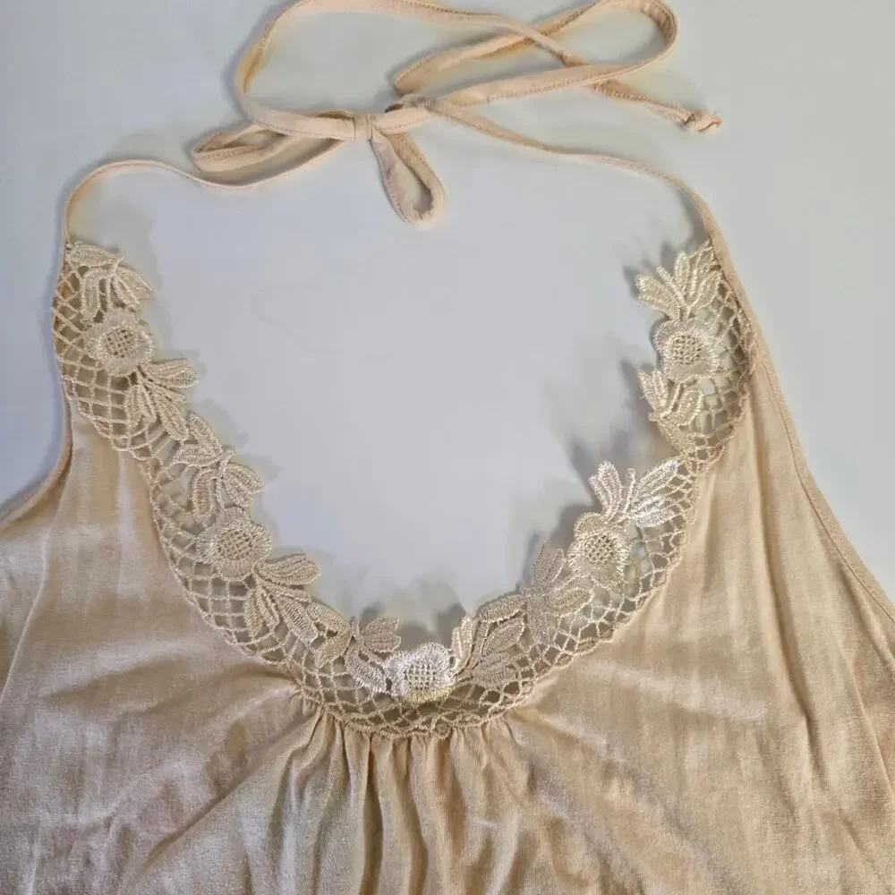 Sweetees Floral Lace Halter Top size Small - Picture 2 of 7